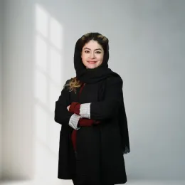 پارمیس حکیمپور عکس کارشناس فروش